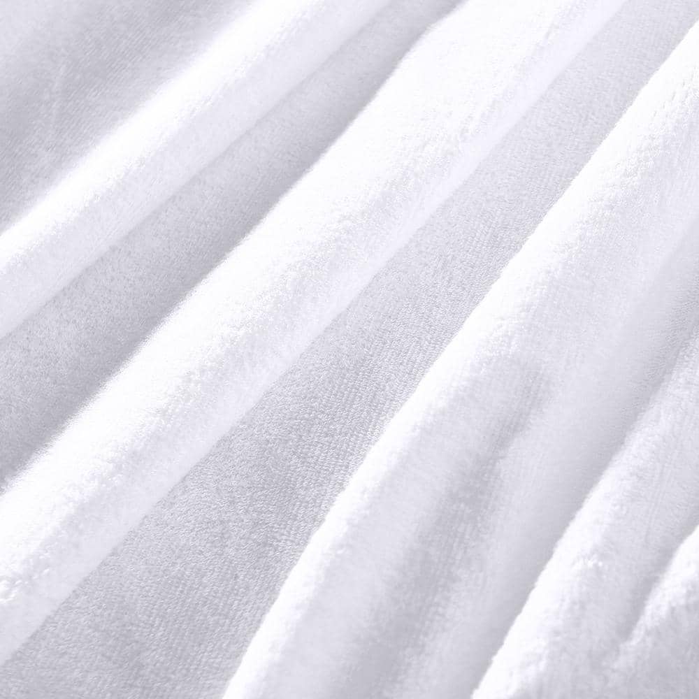Mattress Protector Matching Size Waterproof - DirectBed | Mattress Stores Hamilton, Niagara Falls, St Catharines, Stoney Creek, Burlington, Oakville, Ancaster