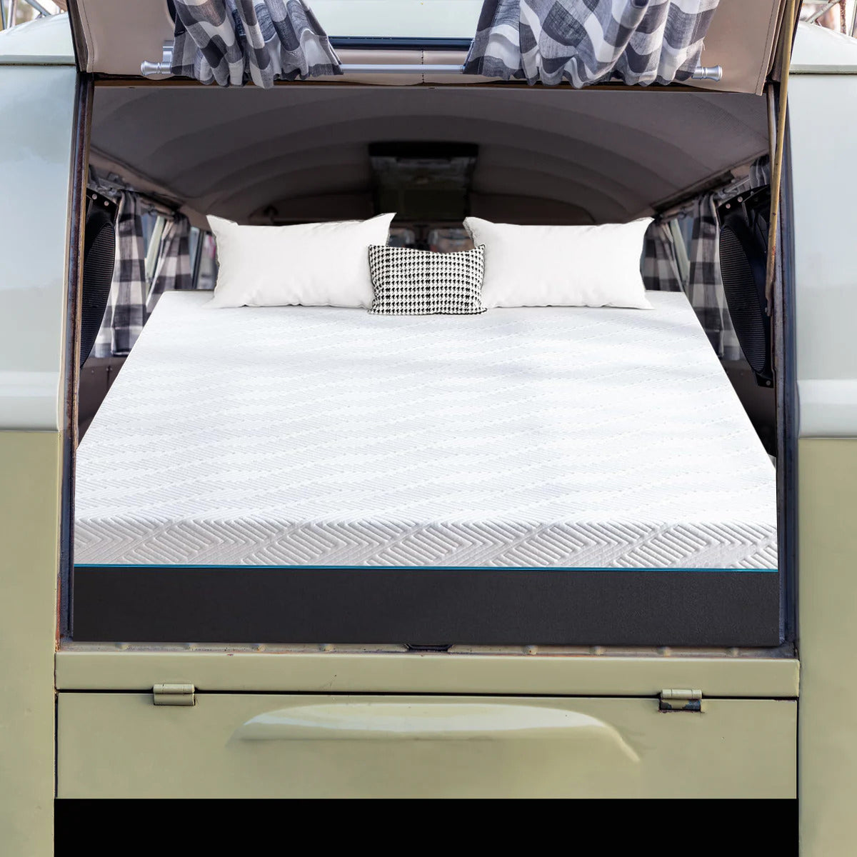 Short Queen Size RV Queen Mattress 8 Inch Medium Firmness Cooling Memory Foam Mattress and Soy Core Support Foam , 60" X 74" X 8"