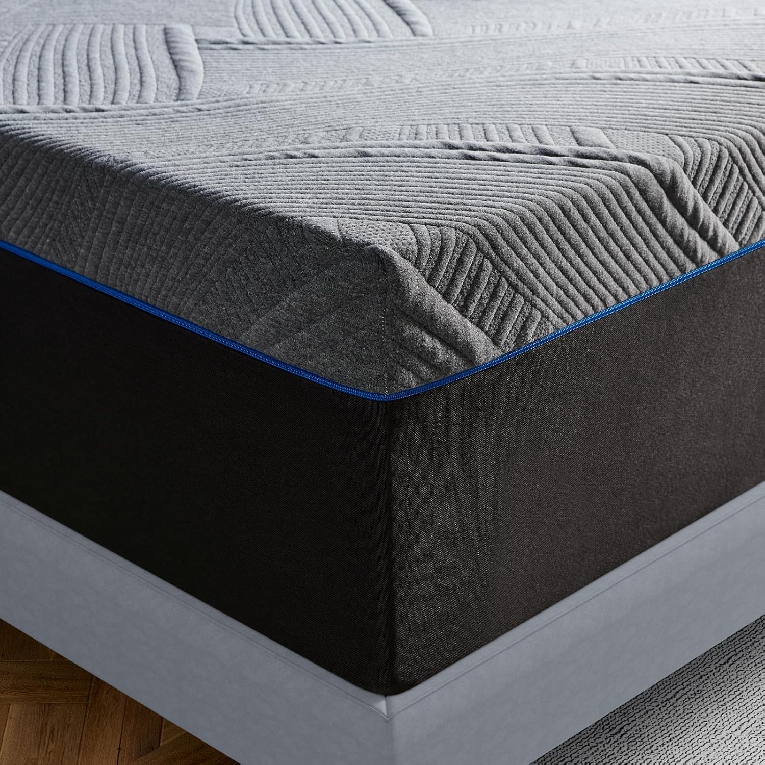 King Size 10" Memory Foam Mattress with Medium Firm Feel Cooling Quilt
