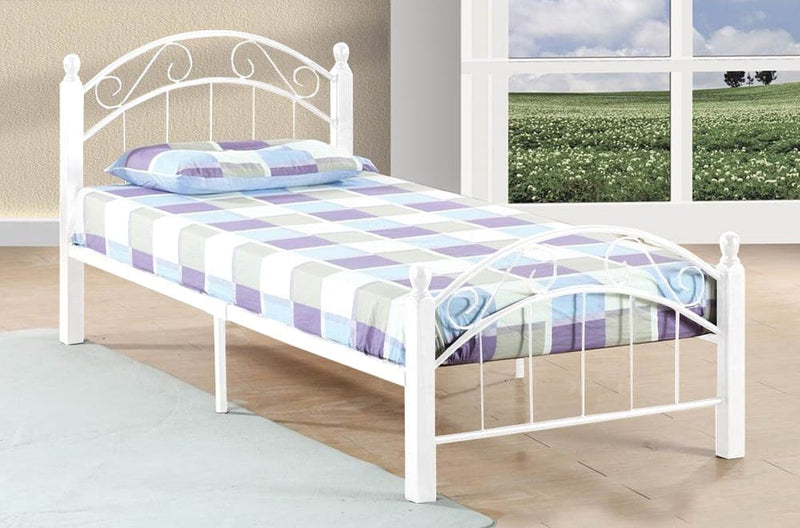 T-2320 Wooden Post Bed