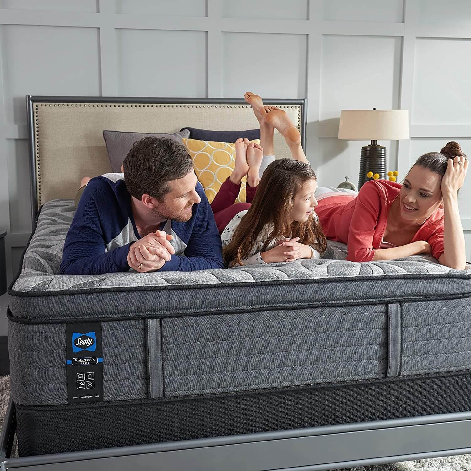 Sealy 13" Posturepedic® Plus 900 Series Stunning Medium Feel Euro Top Mattress - DirectBed | Mattress Stores Hamilton, Niagara Falls, St Catharines, Stoney Creek, Burlington, Oakville, Ancaster