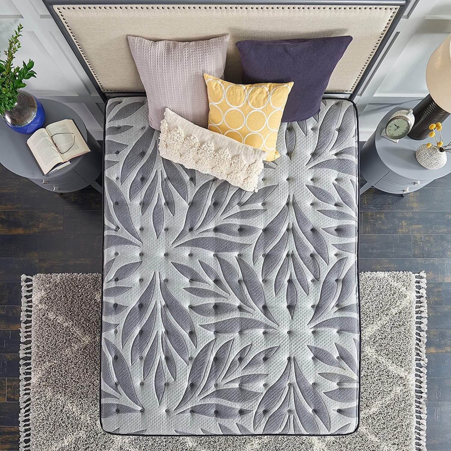 Sealy 13" Posturepedic® Plus 900 Series Stunning Medium Feel Euro Top Mattress - DirectBed | Mattress Stores Hamilton, Niagara Falls, St Catharines, Stoney Creek, Burlington, Oakville, Ancaster